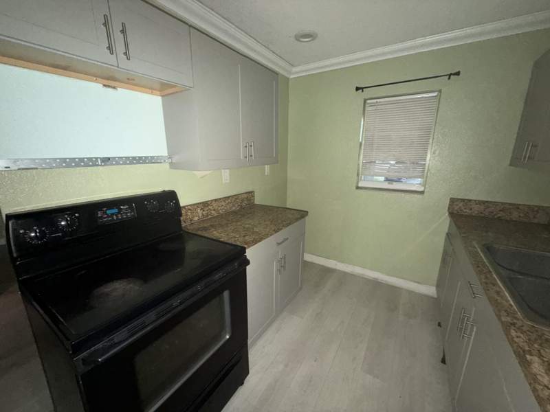 3 bedroom Single Family Residence at 2121 NW 26th Avenue, North West Lauderdale Add Amd, Fort Lauderdale — photo 3