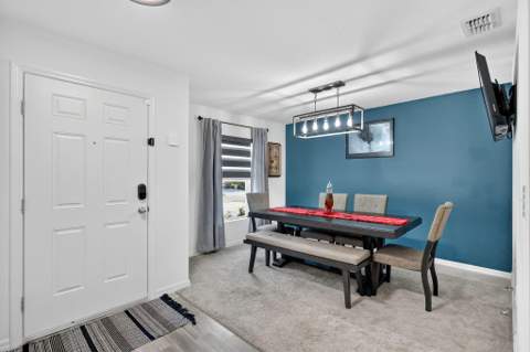 543 SW Kabot Avenue, Port St. Lucie FL - photo 6 of 38
