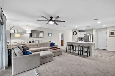 543 SW Kabot Avenue, Port St. Lucie FL - photo 9 of 38