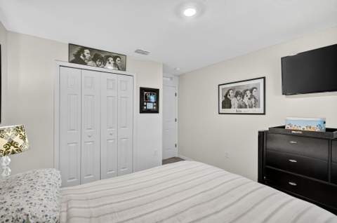 543 SW Kabot Avenue, Port St. Lucie FL - photo 21 of 38