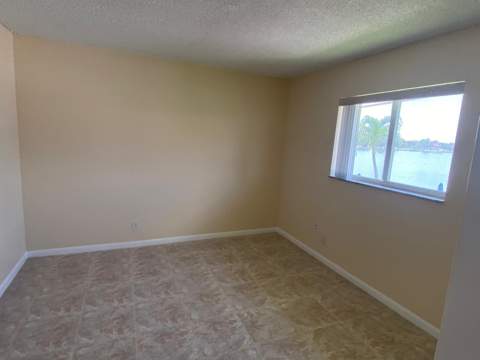 1020 Crystal Lake Drive #209, Deerfield Beach FL - photo 6 of 9