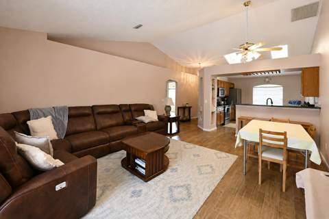 5951 NW Brenda Circle, Port St. Lucie FL - photo 9 of 38