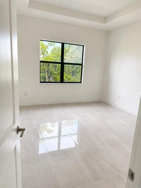 17451 SW 41st Street, Miramar FL - photo 9 of 21