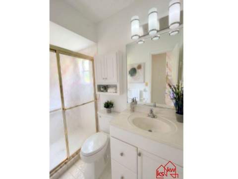 10335 Greenbriar Court, Boca Raton FL - photo 10 of 17