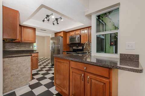 6912 NW 5th Place, Margate FL - photo 11 of 38