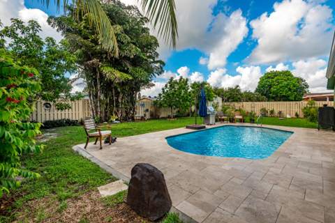 6912 NW 5th Place, Margate FL - photo 7 of 38