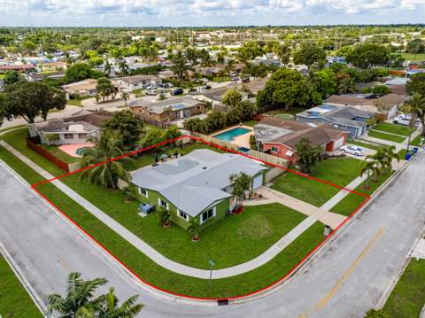 6912 NW 5th Place, Margate FL - photo 14 of 38