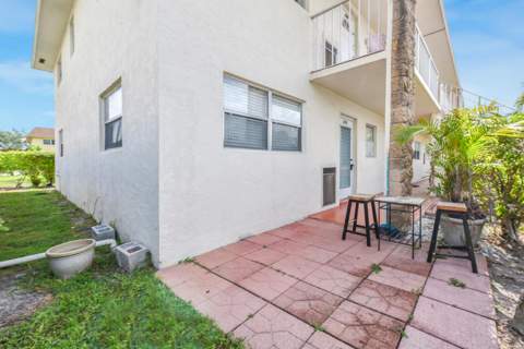 9851 Sandalfoot Boulevard #210, Boca Raton FL - photo 13 of 18