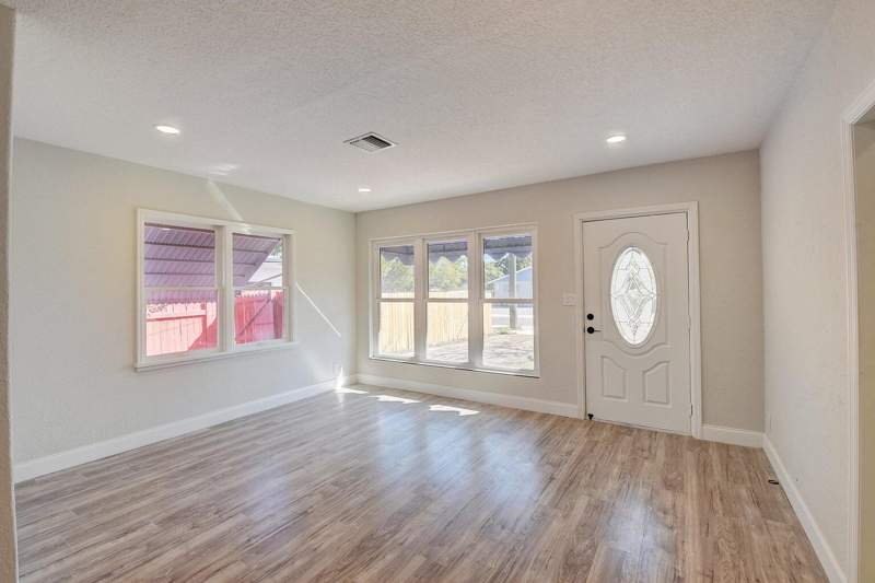 2 bedroom Single Family Residence at 348 SE 4th Avenue, Linns, Delray Beach — photo 3