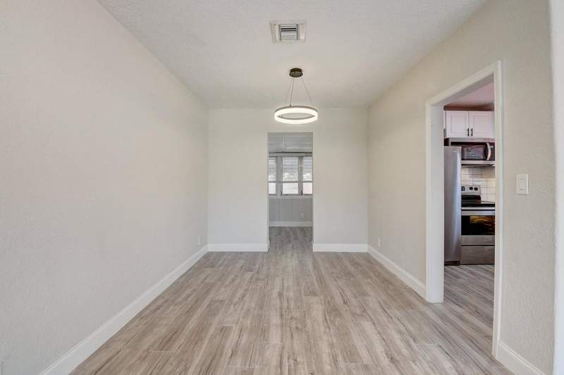 2 bedroom Single Family Residence at 348 SE 4th Avenue, Linns, Delray Beach — photo 4