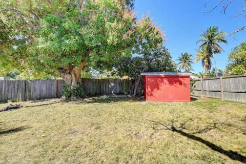 348 SE 4th Avenue, Delray Beach FL - photo 12 of 14