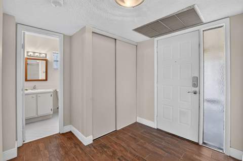 3721 Cocoplum Circle, Coconut Creek FL - photo 9 of 55