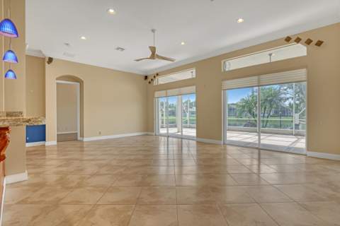 9974 Mantova Drive, Lake Worth FL - photo 7 of 34