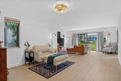 3212 S Lakeview Circle #10104, Fort Pierce FL - photo 6 of 32