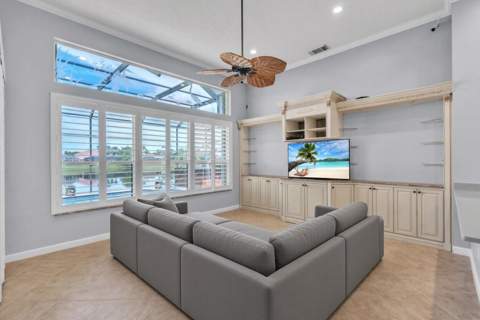 688 SW Lake Charles Circle, Port St. Lucie FL - photo 14 of 64