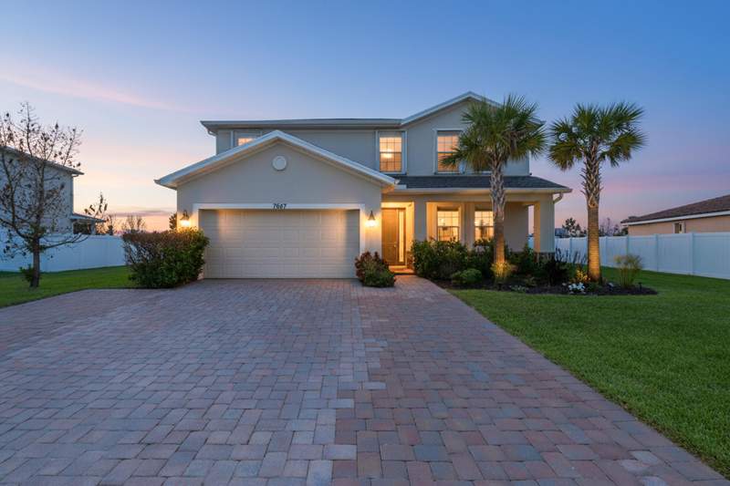 5 bedroom Single Family Residence at 7647 NW Old Grove Lane, Copper Creek, Port St. Lucie — photo 2