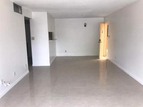 5825 Washington Street #40, Hollywood FL - photo 8 of 16