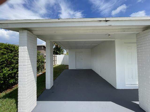 2 bedroom Single Family Residence at 1104 W 24th Street, Monroe Heights, Riviera Beach — photo 2