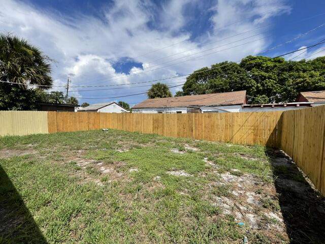 2 bedroom Single Family Residence at 1104 W 24th Street, Monroe Heights, Riviera Beach — photo 5