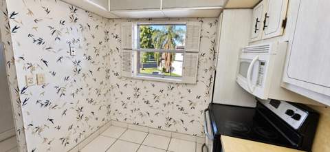 8320 Sands Point Boulevard #M207, Tamarac FL - photo 10 of 11