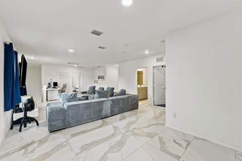 4514 Catalina Way, Greenacres FL - photo 19 of 34