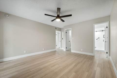 7428 Ashmont Circle #210, Tamarac FL - photo 11 of 33