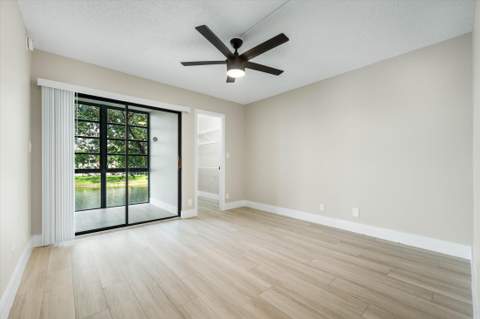 7428 Ashmont Circle #210, Tamarac FL - photo 14 of 33