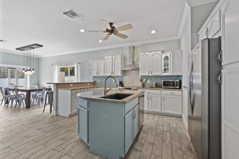 1220 Bonefish Court, Fort Pierce FL - photo 8 of 48