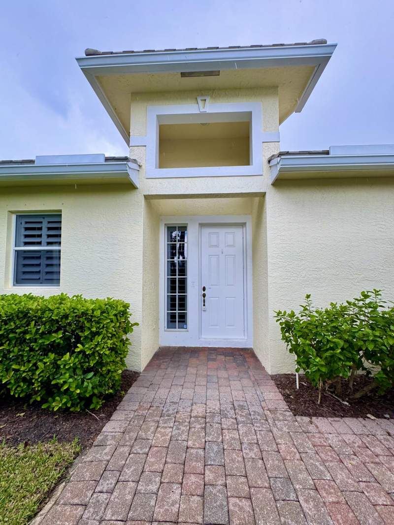 2 bedroom Single Family Residence at 1464 SE Tidewater Place, Willoughby (Aka Willoughby Cay), Stuart — photo 2