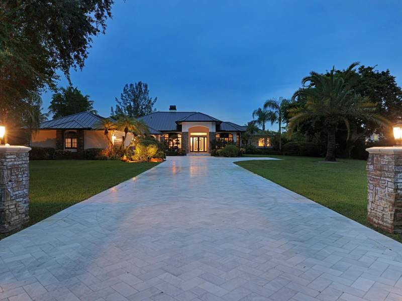 5 bedroom Single Family Residence at 6780 NW 65th Terrace, Pine Tree Estates, Parkland — photo 2
