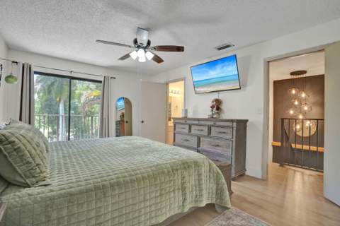 734 NW 132nd Terrace, Plantation FL - photo 15 of 29