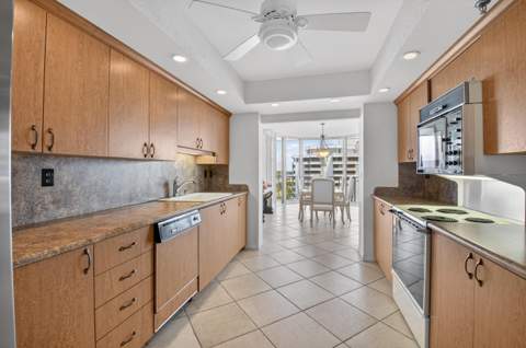 2917 S Ocean Boulevard #902, Highland Beach FL - photo 10 of 30