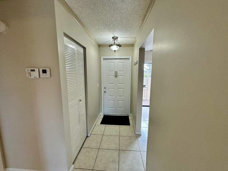 2 bedroom Villa at 535 Banks Road #2-521, Woodlake Isles, Margate — photo 4