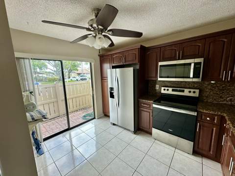 535 Banks Road #2-521, Margate FL - photo 6 of 20