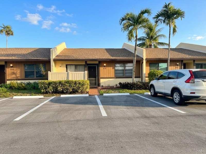 2 bedroom Villa at 535 Banks Road #2-521, Woodlake Isles, Margate — photo 1