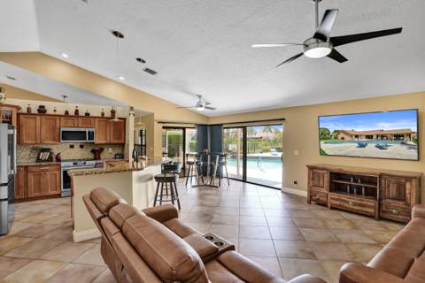 9255 Sun Pointe Drive, Boynton Beach FL - photo 14 of 46