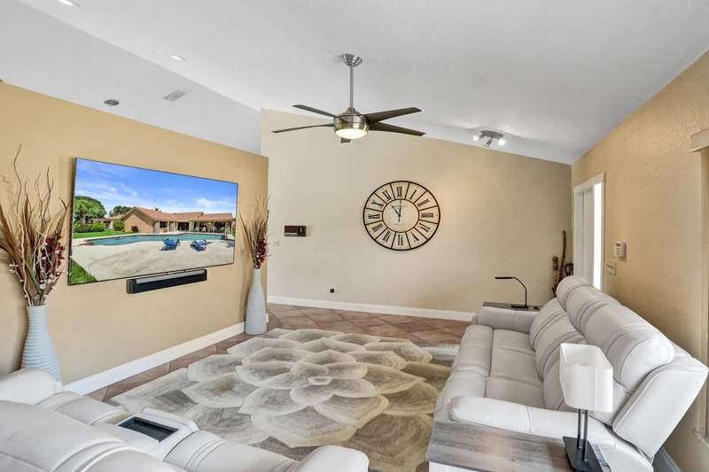 4 bedroom Single Family Residence at 9255 Sun Pointe Drive, Sun Valley 2, Boynton Beach — photo 4