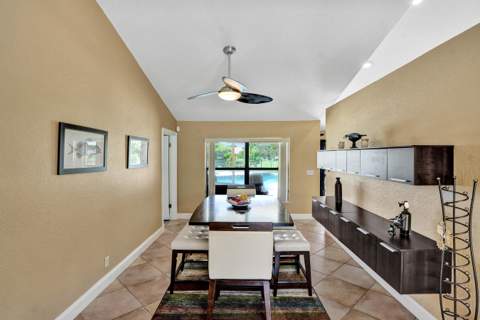 9255 Sun Pointe Drive, Boynton Beach FL - photo 6 of 46