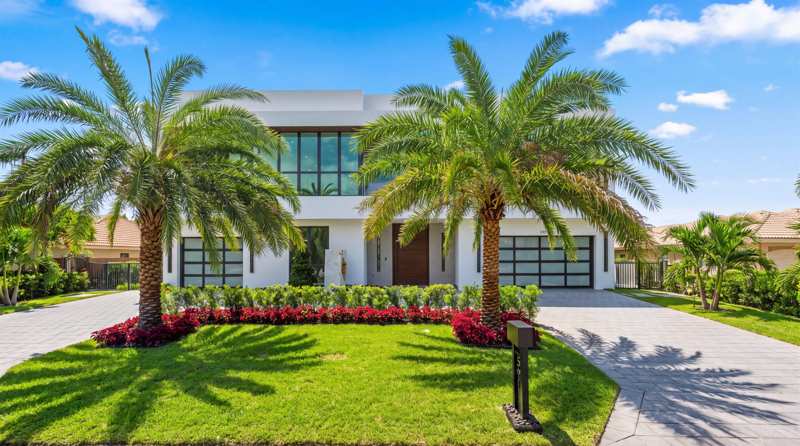6 bedroom Single Family Residence at 591 Golden Harbour Drive, Golden Harbour Sec 2, Boca Raton — photo 1