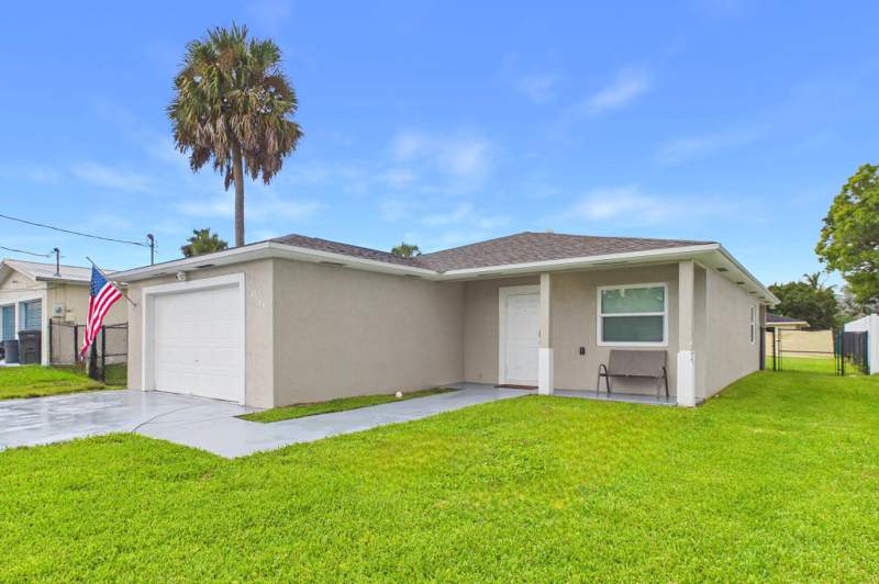 3 bedroom Single Family Residence at 6784 3rd Street, Abyssinia Park, Jupiter — photo 4