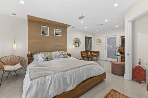 1513 NE 28th Drive, Wilton Manors FL - photo 17 of 37