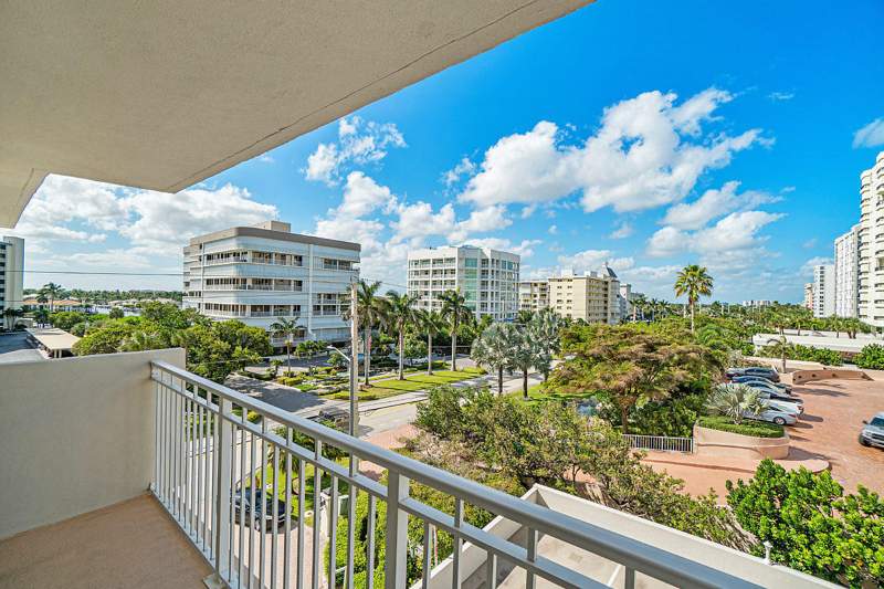 2 bedroom Condominium at 3215 S Ocean Boulevard #302, Ambassadors V North Condo, Highland Beach — photo 5
