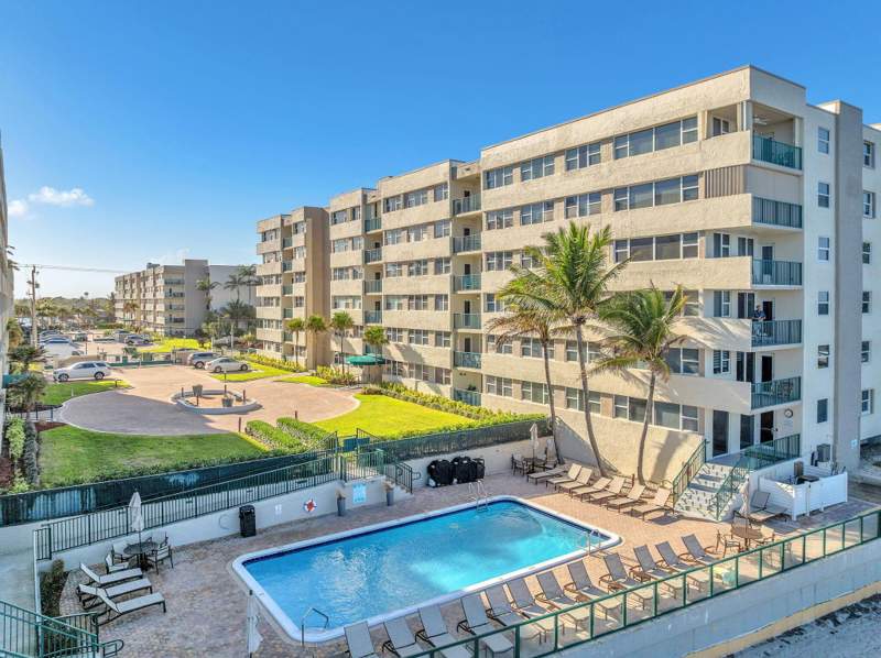 2 bedroom Condominium at 1239 Hillsboro Mile #202, Port De Mer Condo, Hillsboro Beach — photo 2