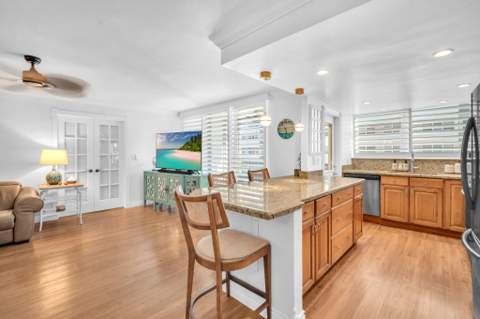 1239 Hillsboro Mile #202, Hillsboro Beach FL - photo 15 of 39
