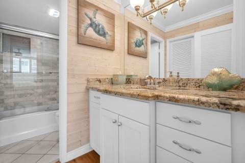 1239 Hillsboro Mile #202, Hillsboro Beach FL - photo 24 of 39
