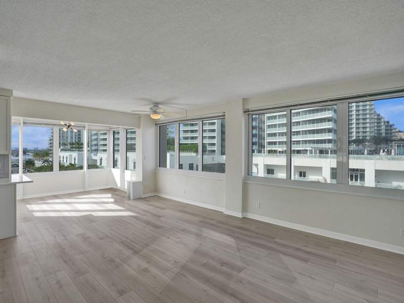 1 bedroom Stock Cooperative at 345 N Fort Lauderdale Beach Boulevard #601, Spring Tide Apts Co-Op, Fort Lauderdale — photo 4