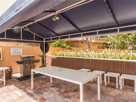 121 Golden Isles Drive #806, Hallandale Beach FL - photo 8 of 31