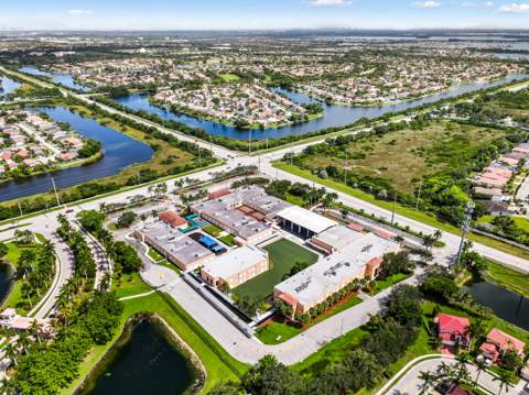 1150 SW 189th Avenue, Pembroke Pines FL - photo 7 of 54