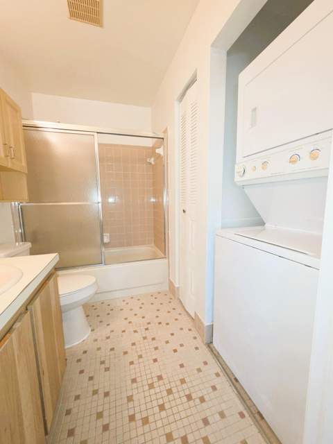 5445 Glenda Street, West Palm Beach FL - photo 18 of 42