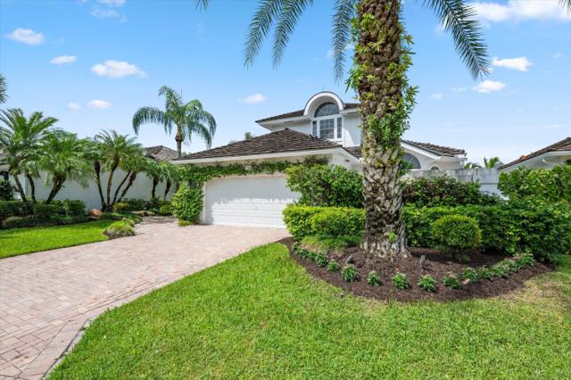 2467 Muir Circle